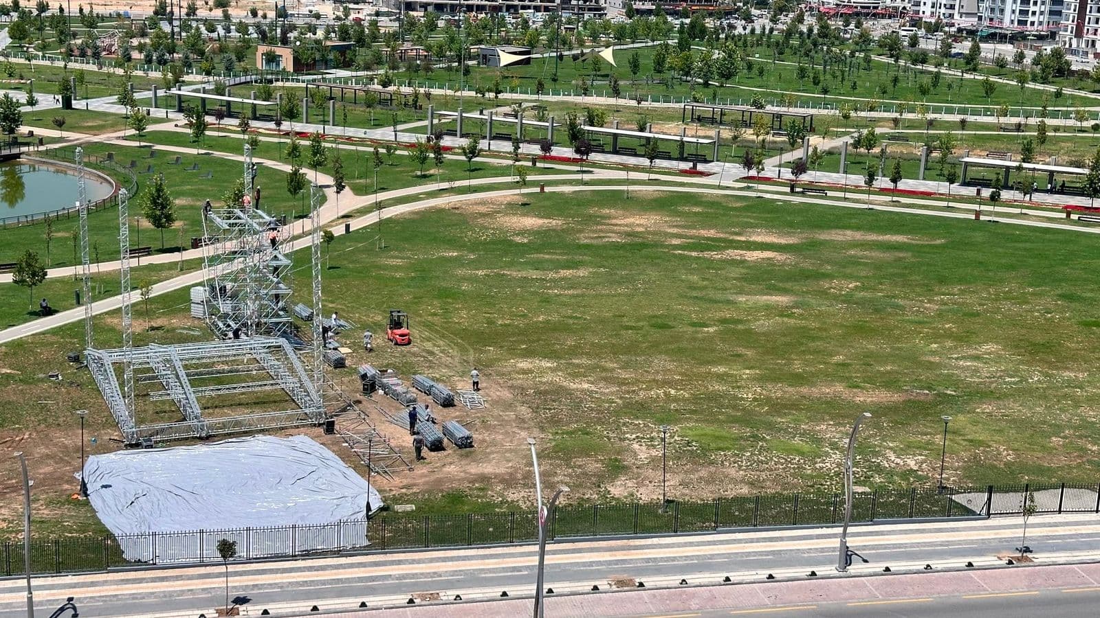 Festivalin Kalbi 100. Yıl Kent Parkı’nda Atacak! Dev Sahne Kuruluyor
