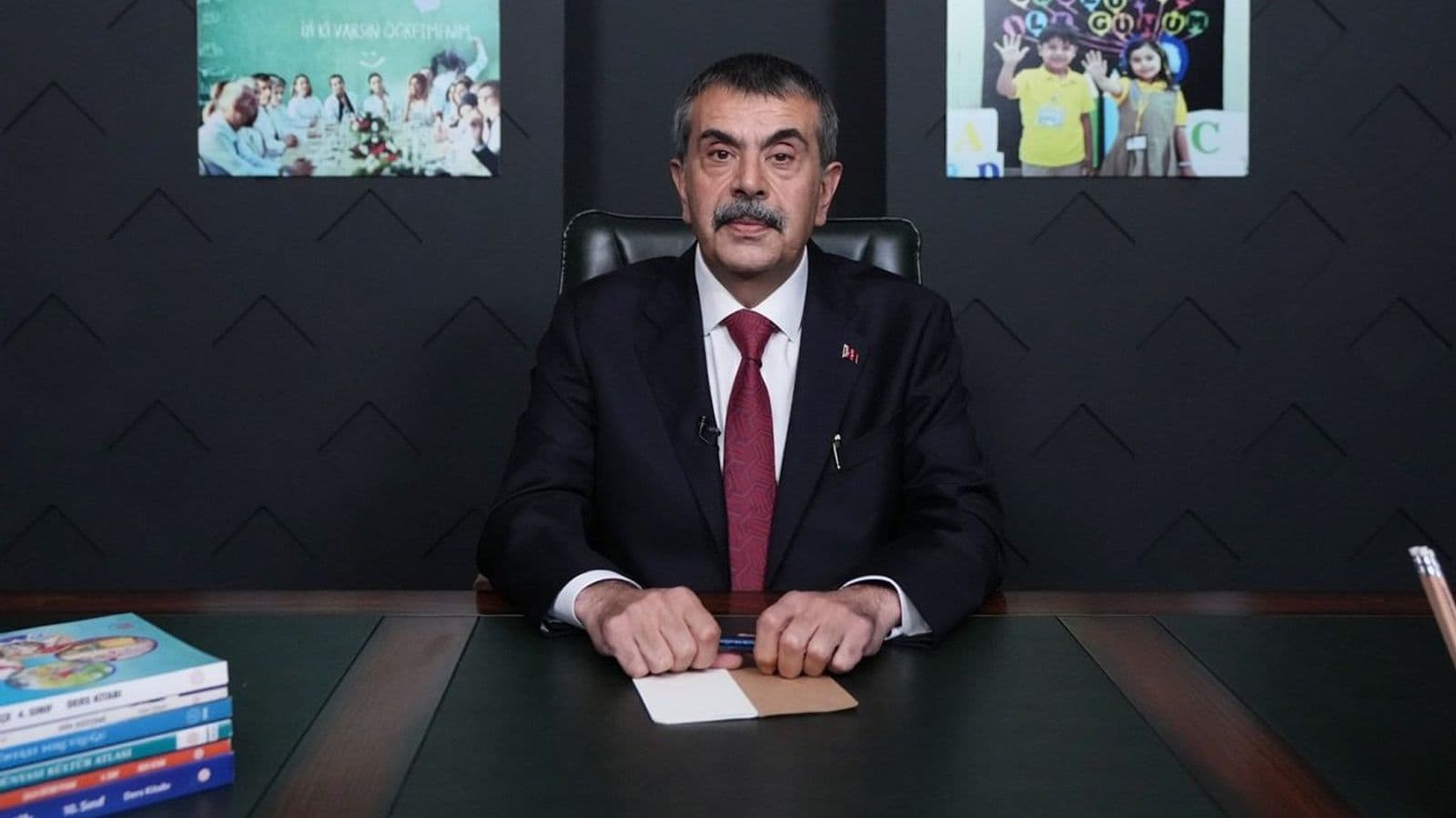 Bakan Tekin’den Öğretmenlere Yeni Dönem Mesajı