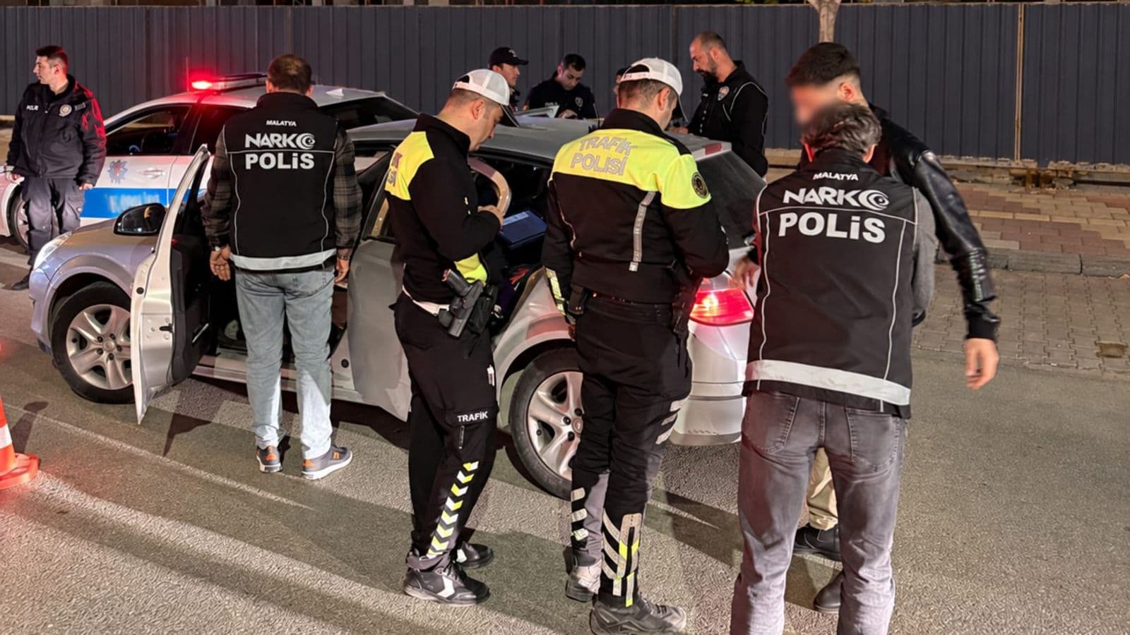 Malatya’da 24 Saatlik Güvenlik Çemberi: 27 Kişi Yakalandı