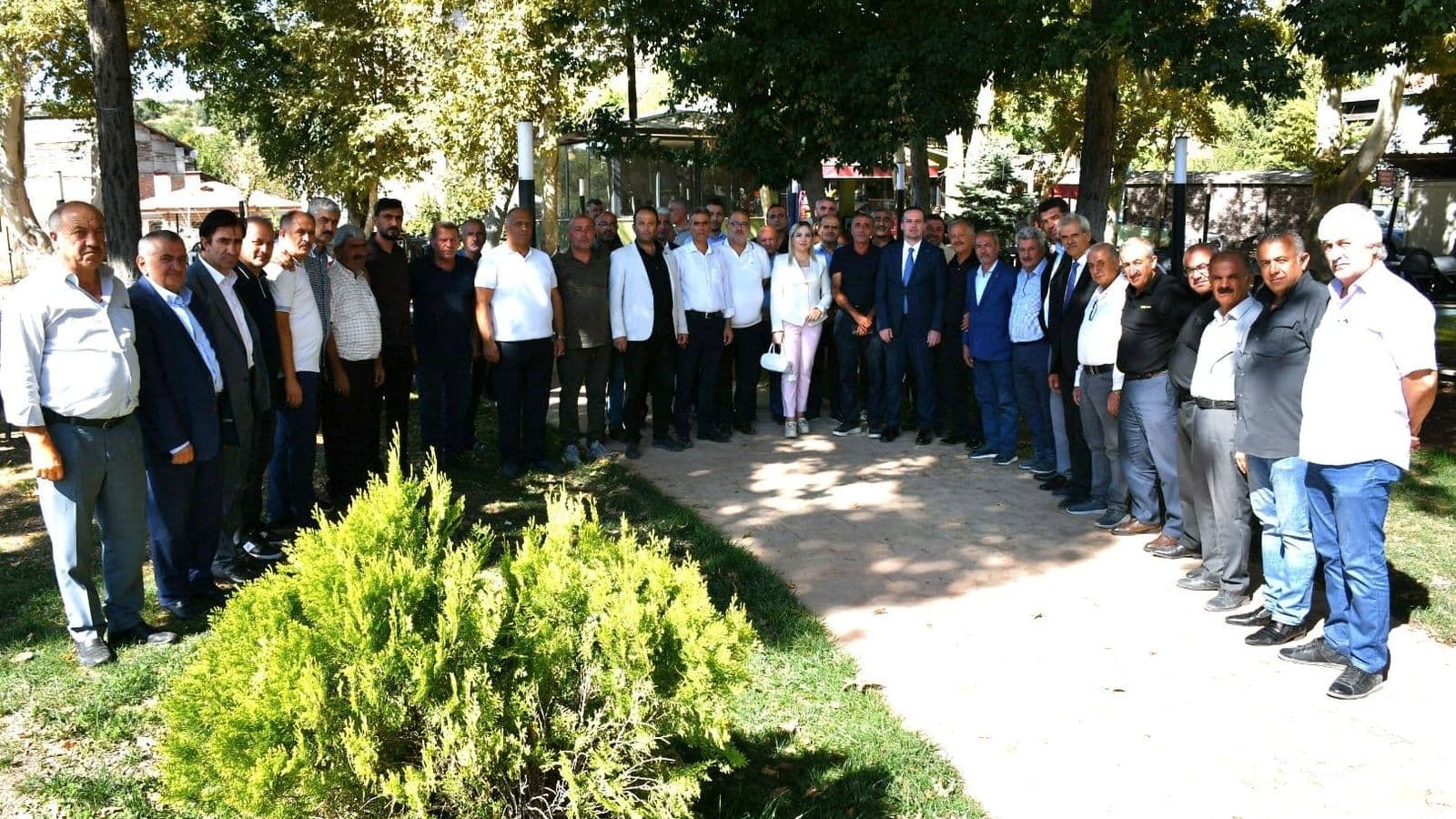 Muhtarlar ve Oda Başkanlarından Karademir'e, Kreş Çağrısı için Tam Destek