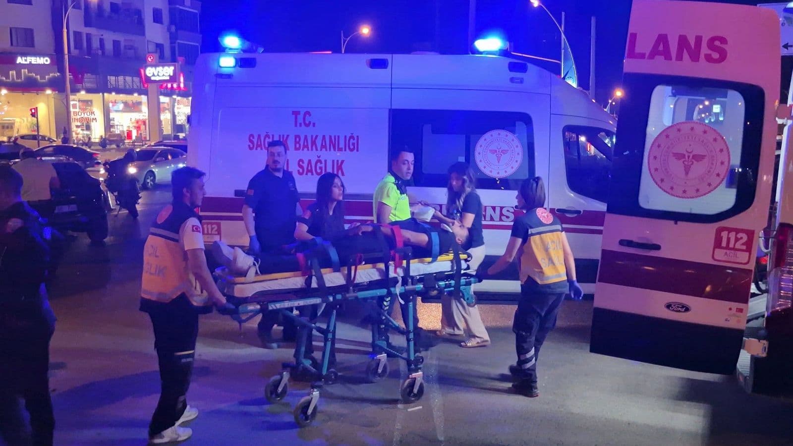 Malatya’da Kavşakta Kaza: Araç Ters Döndü, 2 Yaralı
